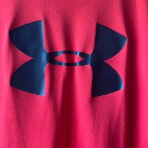 Under Armour Tshirt